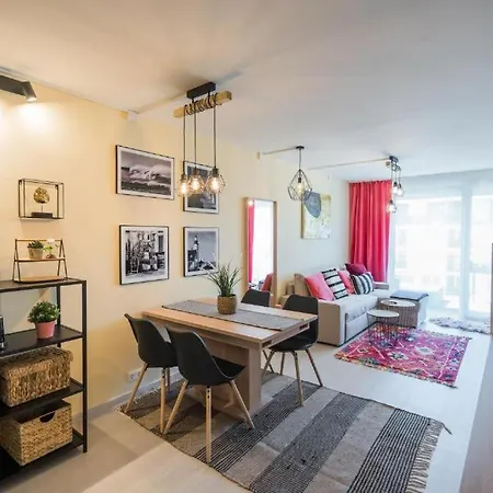 Myflat Adriana Panorama 公寓